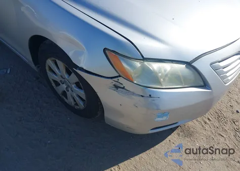 2008 Toyota Camry Ce/Le/Xle/Se z USA, uszkodzony, nr VIN 4T1BE46K28U757010